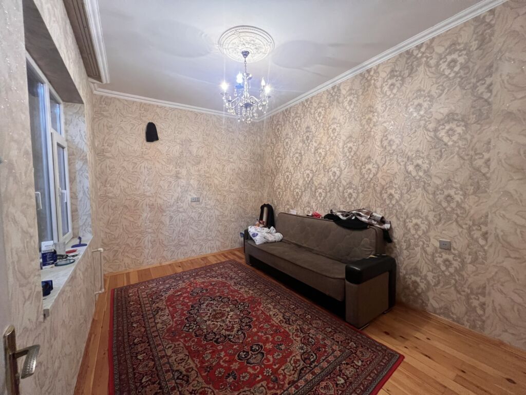 2 otaqlı, 65 kv. m, Orta təmir