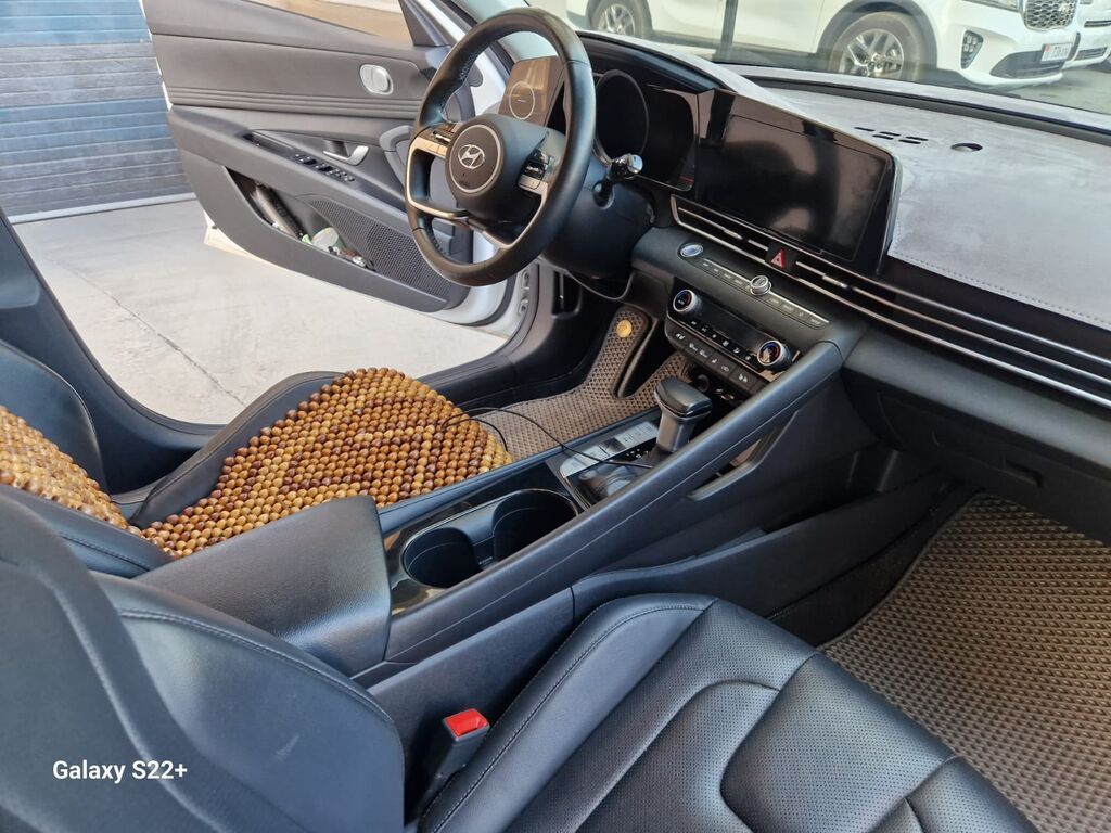 Hyundai Elantra: 2020 г., 1.6 л, Автомат, Бензин, Седан: фото 5