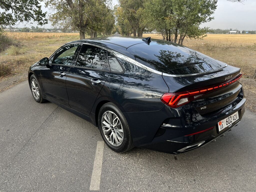 Kia K5: 2022 г., 2 л, Автомат, Гибрид, Лифтбек: фото 4