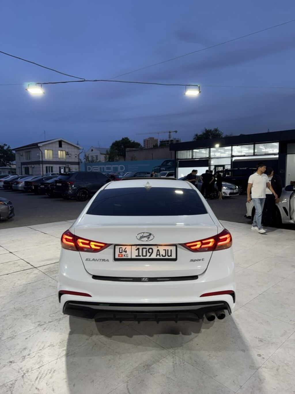Hyundai Elantra: 2017 г., 1.6 л, Робот, Бензин, Седан: фото 7