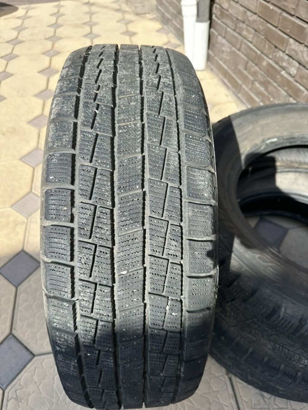 Комплект зимних шин GOFORM - Размер: 215/65 R16 98T - Тип: зимние: фото 2