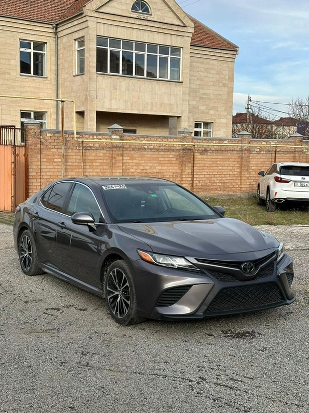 Toyota Camry: 2019 г., Автомат, Седан: фото 6