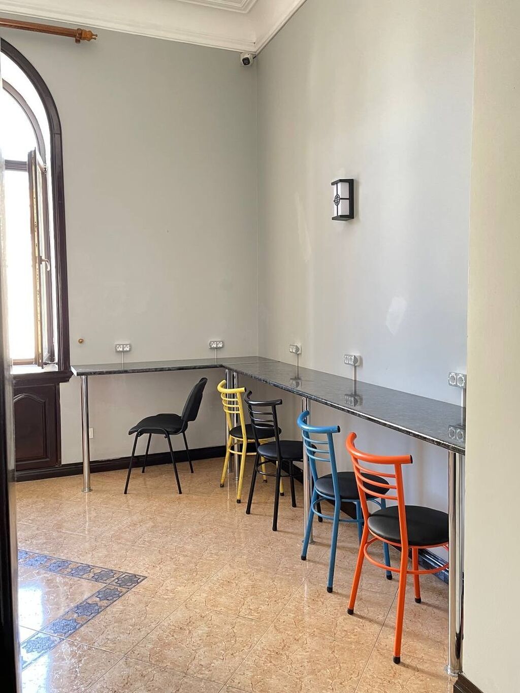 Baku Hostel 365 – Sizi gözləyirik! 🏨 📌 Ünvan: Vidadi küçəsi 141, Qış