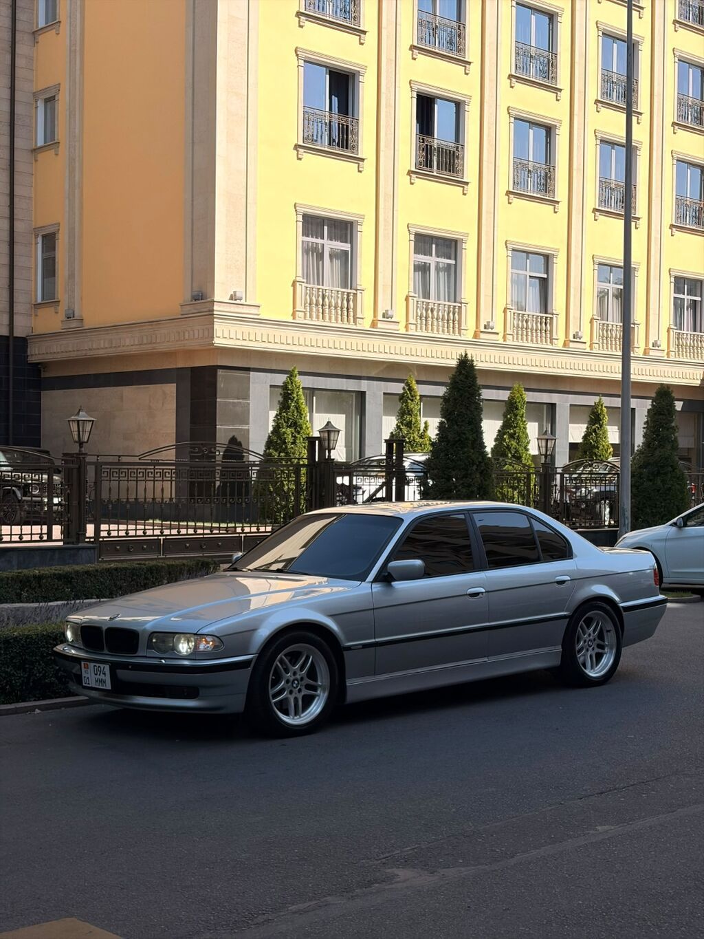BMW 7 series: 2001 г., 4.4 л, Автомат, Бензин, Седан: фото 2
