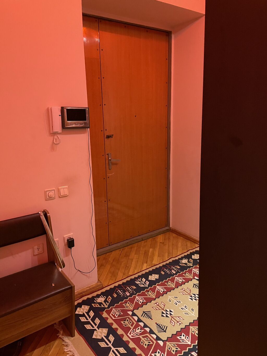Bakı, Bayıl, 4 otaqlı, Köhnə tikili, 210 kv. m