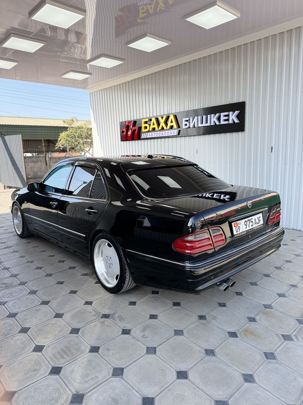 Mercedes-Benz E-Class: 1998 г., 4.3 л, Автомат, Бензин, Седан: фото 6