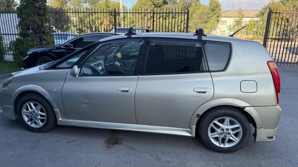 Toyota Opa: 2001 г., 1.8 л, Автомат, Универсал: фото 4