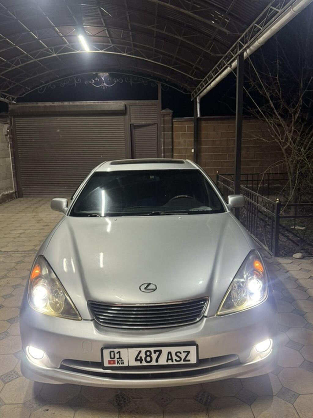 Lexus ES