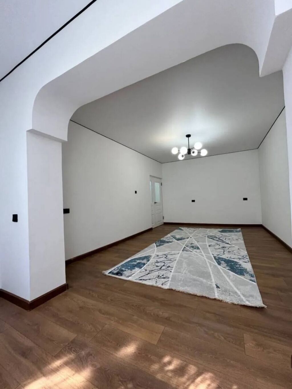 3 комнаты, 64 м², 105 серия, 3 этаж, Евроремонт — фото 1