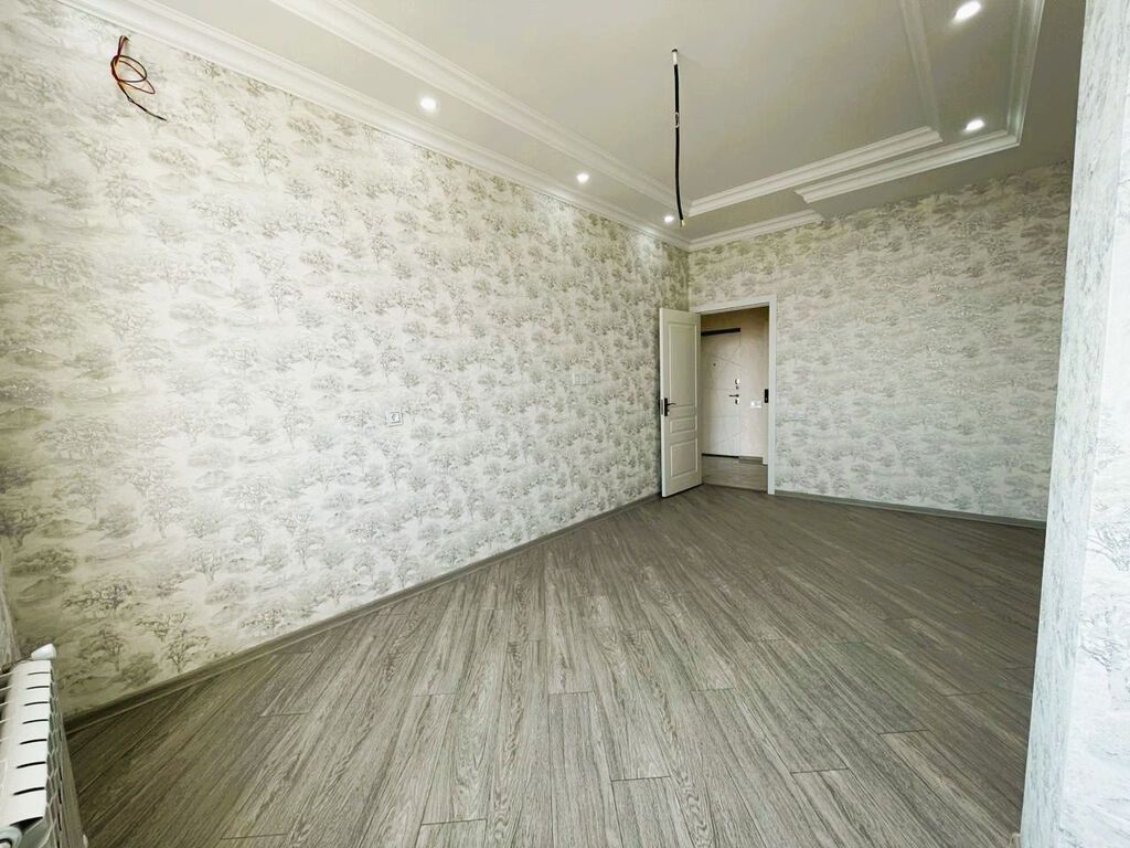 Qaraçuxur qəs., 3 otaqlı, Yeni tikili, 85 kv. m