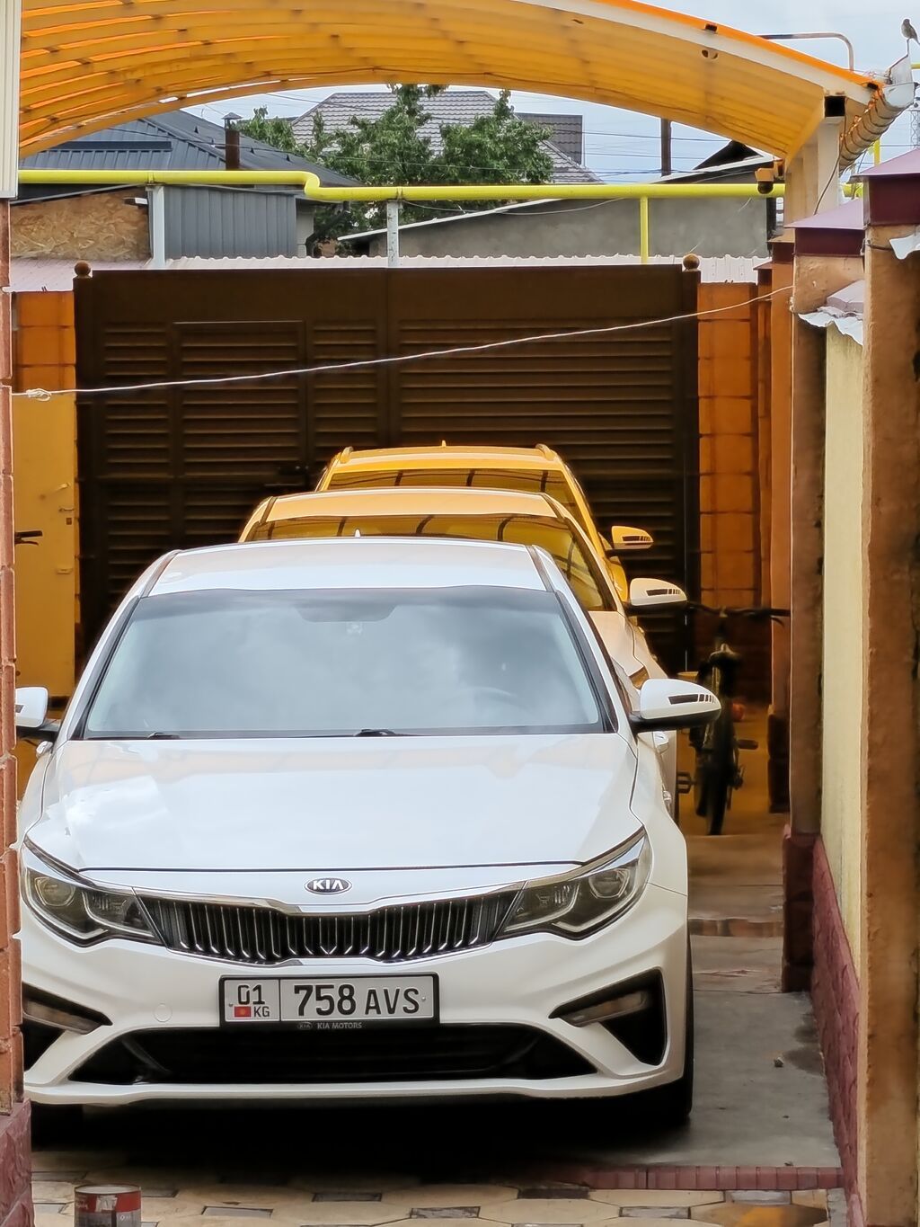 Сдаю Kia K5, Долгосрочно, Без водителя — фото 3