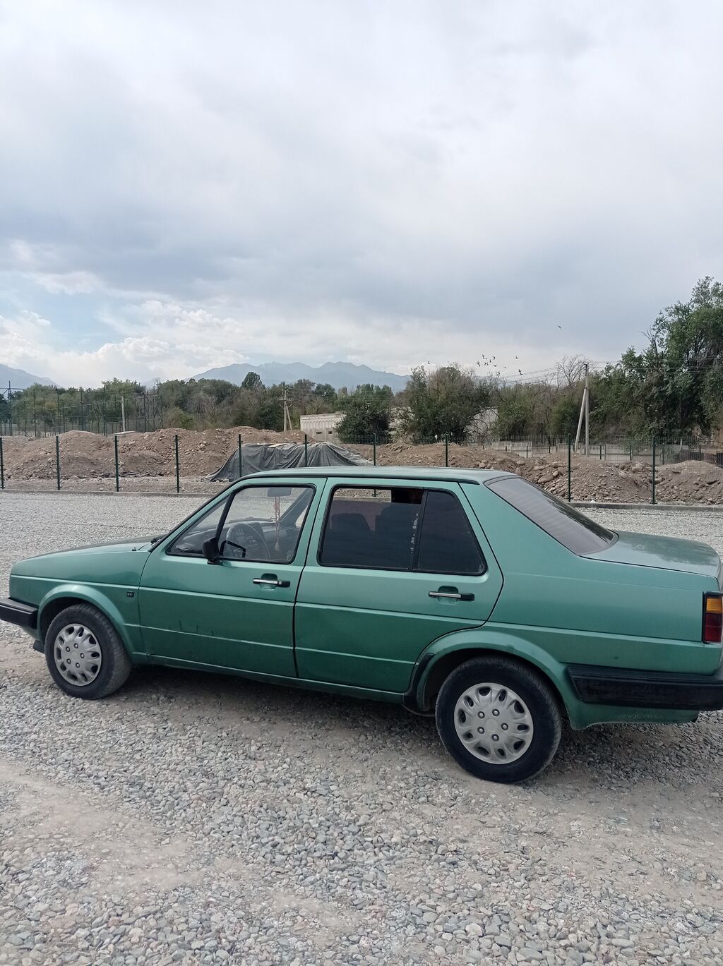 Volkswagen Jetta: 1984 г., Механика, Бензин, Седан: фото 6