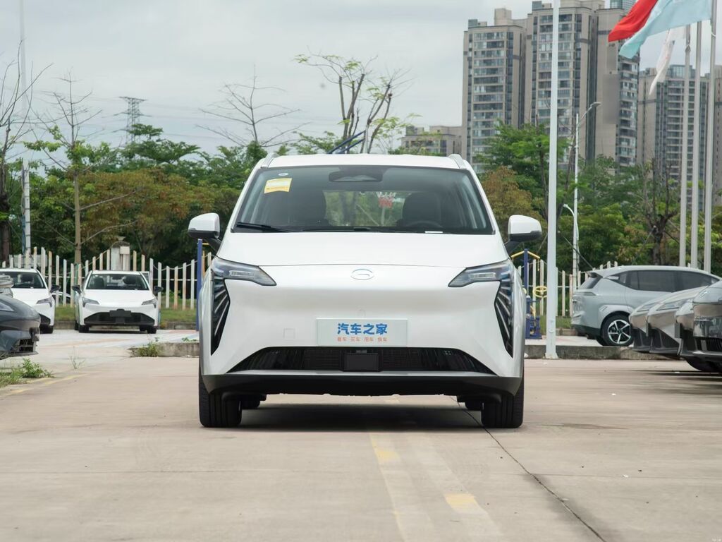 GAC AION Y PLUS 500KM запас хода 2026 масло о пробег Машины в: фото 2