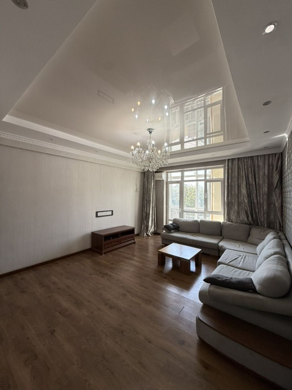 3 комнаты, 95 м², Элитка, 5 этаж, Косметический ремонт: фото 3