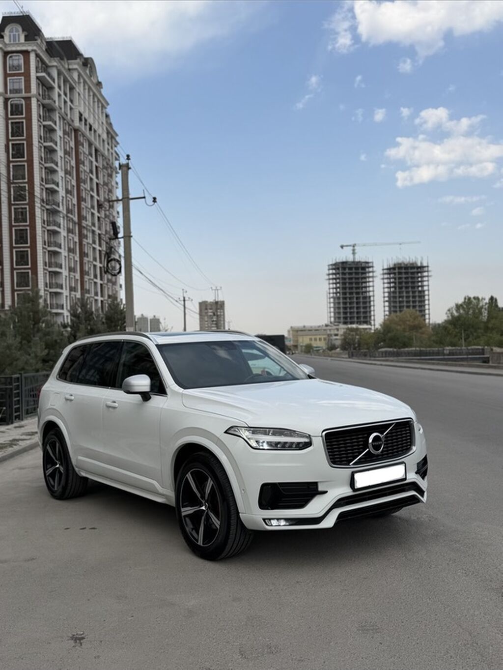 Volvo XC90: 2017 г., 2 л, Автомат, Дизель, Кроссовер: фото 2