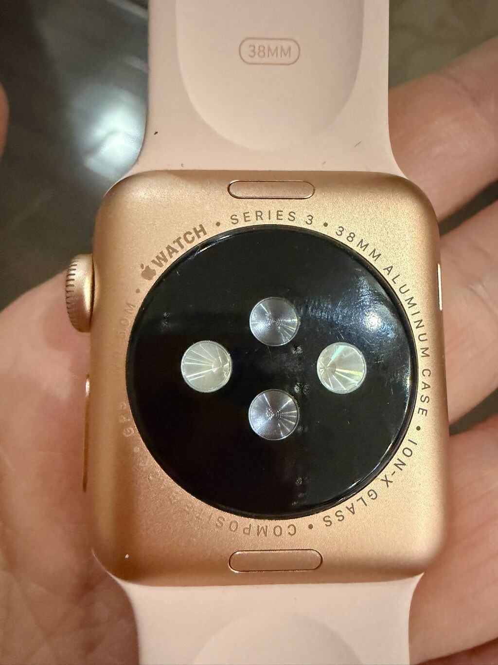 Apple Watch Series 3, 38 мм - Корпус: алюминий, цвет «розовое золото: фото 2