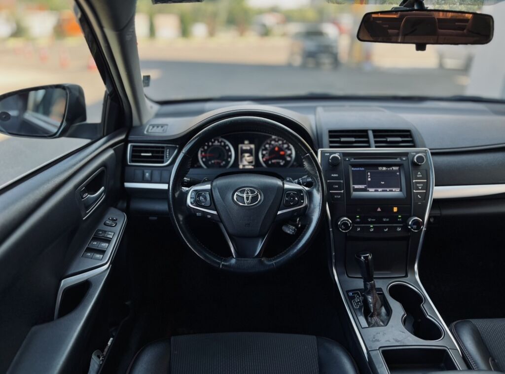 Toyota Camry: 2017 г., 2.5 л, Автомат, Бензин, Седан: фото 7