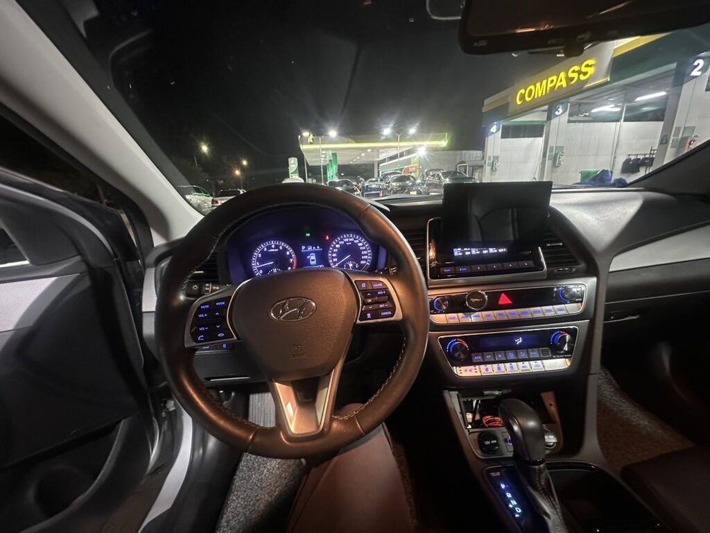 Hyundai Sonata: 2021 г., 2 л, Автомат, Газ, Седан: фото 8