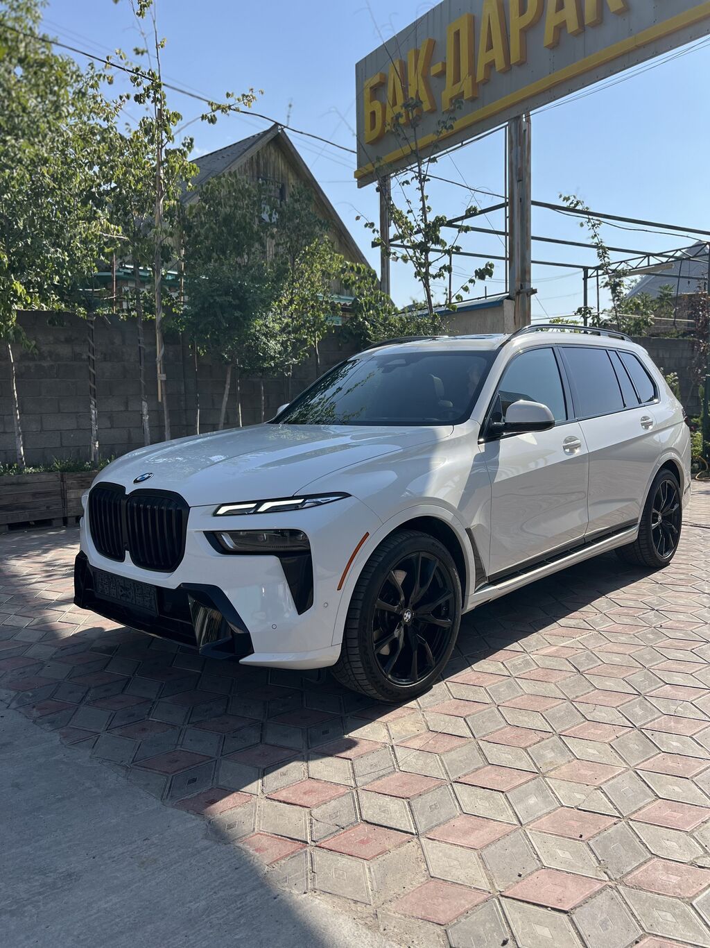 BMW X7: 2023 г., 3 л, Автомат, Бензин, Кроссовер: фото 2