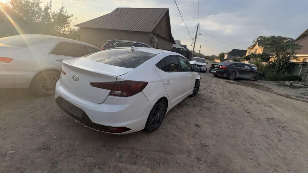 Hyundai Elantra: 2020 г., Седан: фото 4