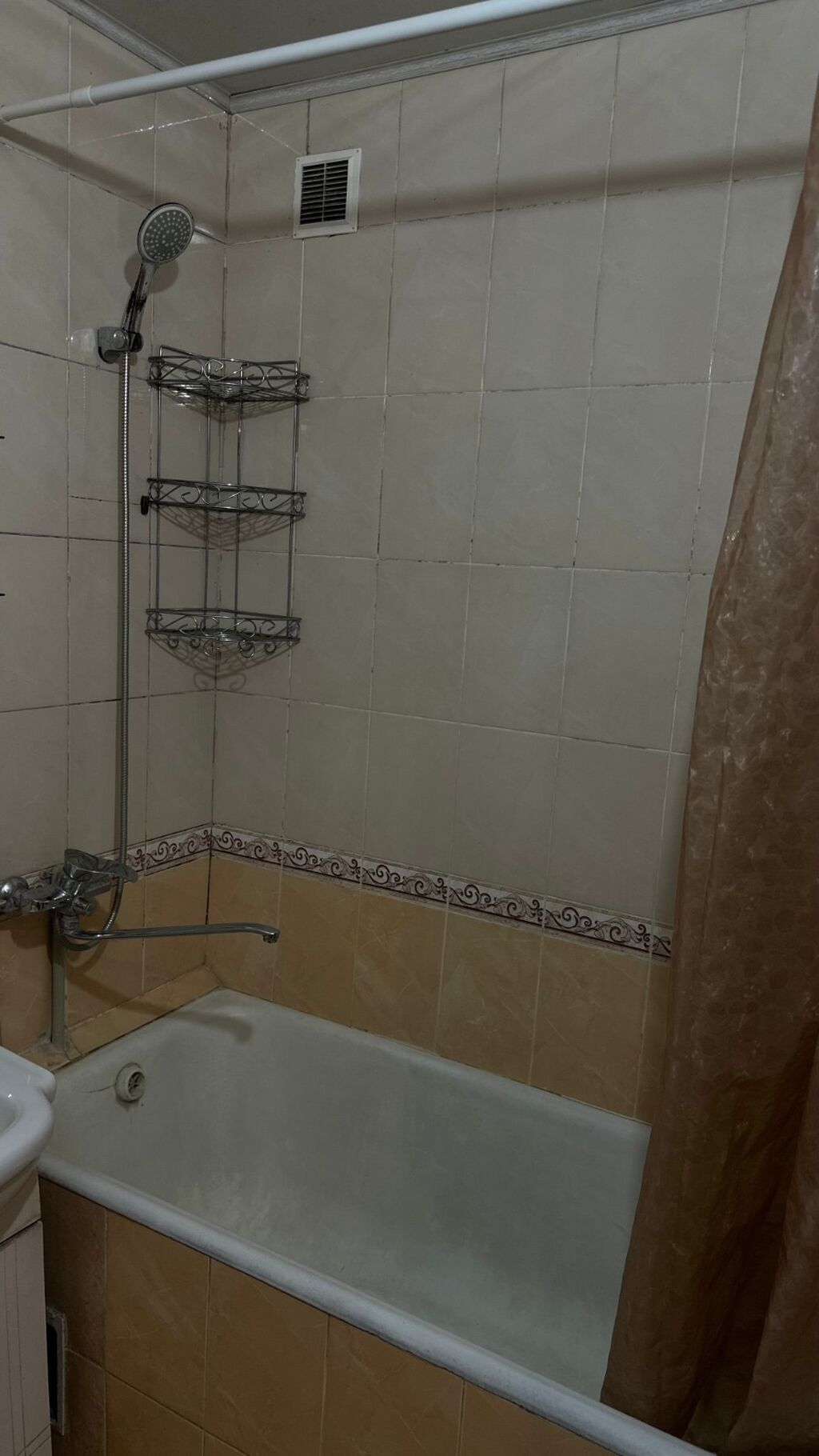 3 комнаты, 58 м², Центральная мечеть 104 серия, 4 этаж, Косметический ремонт: фото 5
