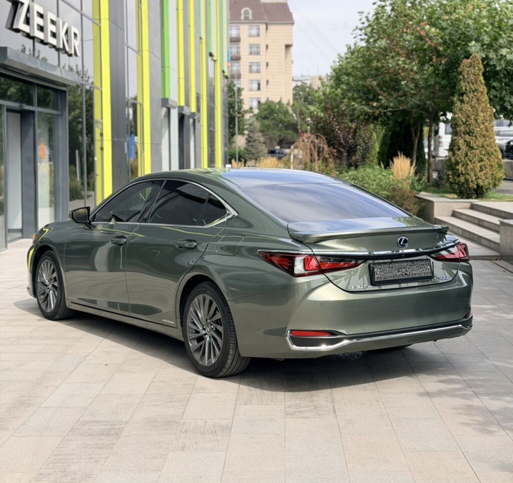 Lexus ES: 2019 г., 2.5 л, Автомат, Гибрид, Седан: фото 4