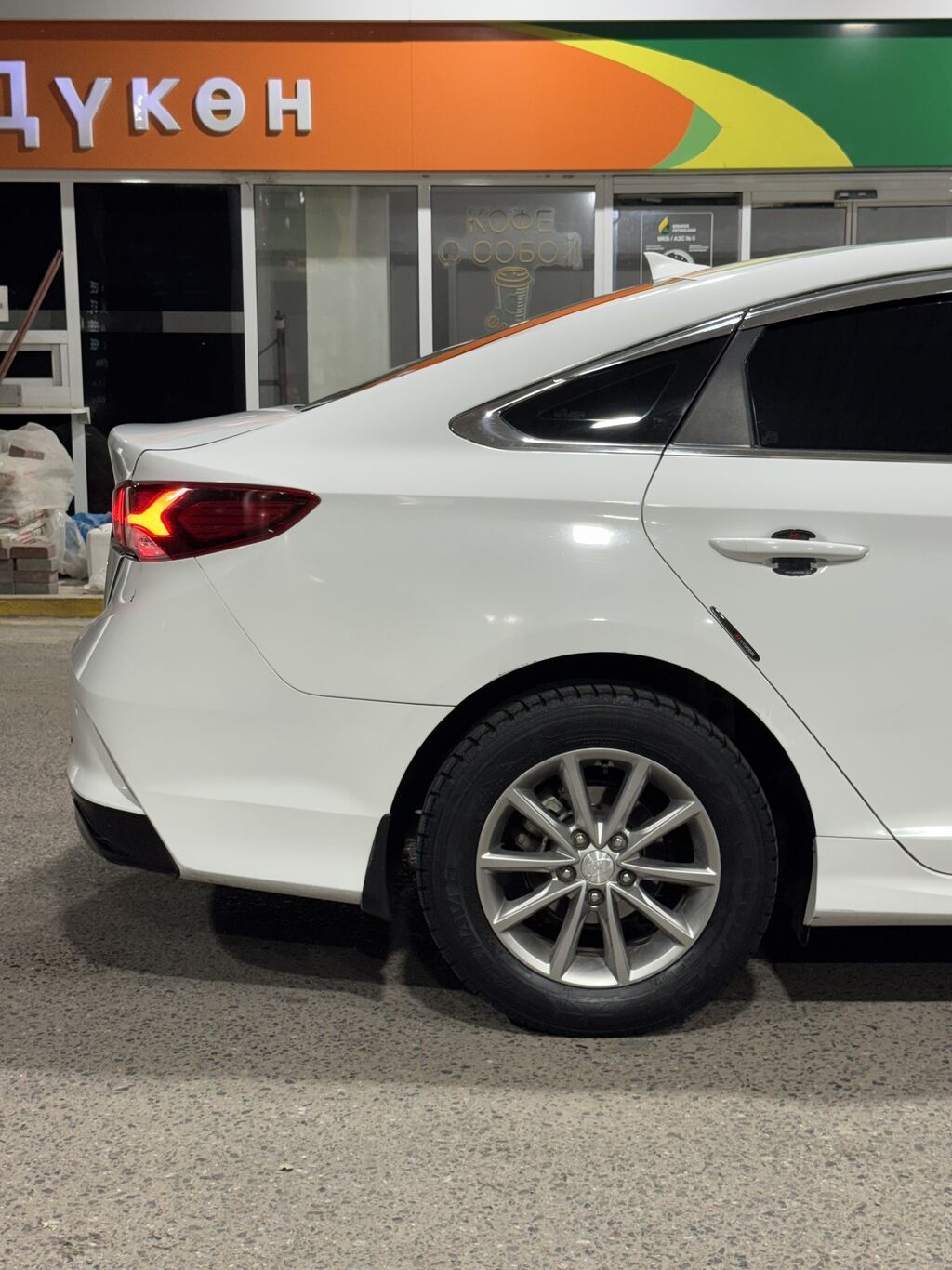 Hyundai Sonata: 2019 г., 2 л, Автомат, Газ, Седан: фото 8