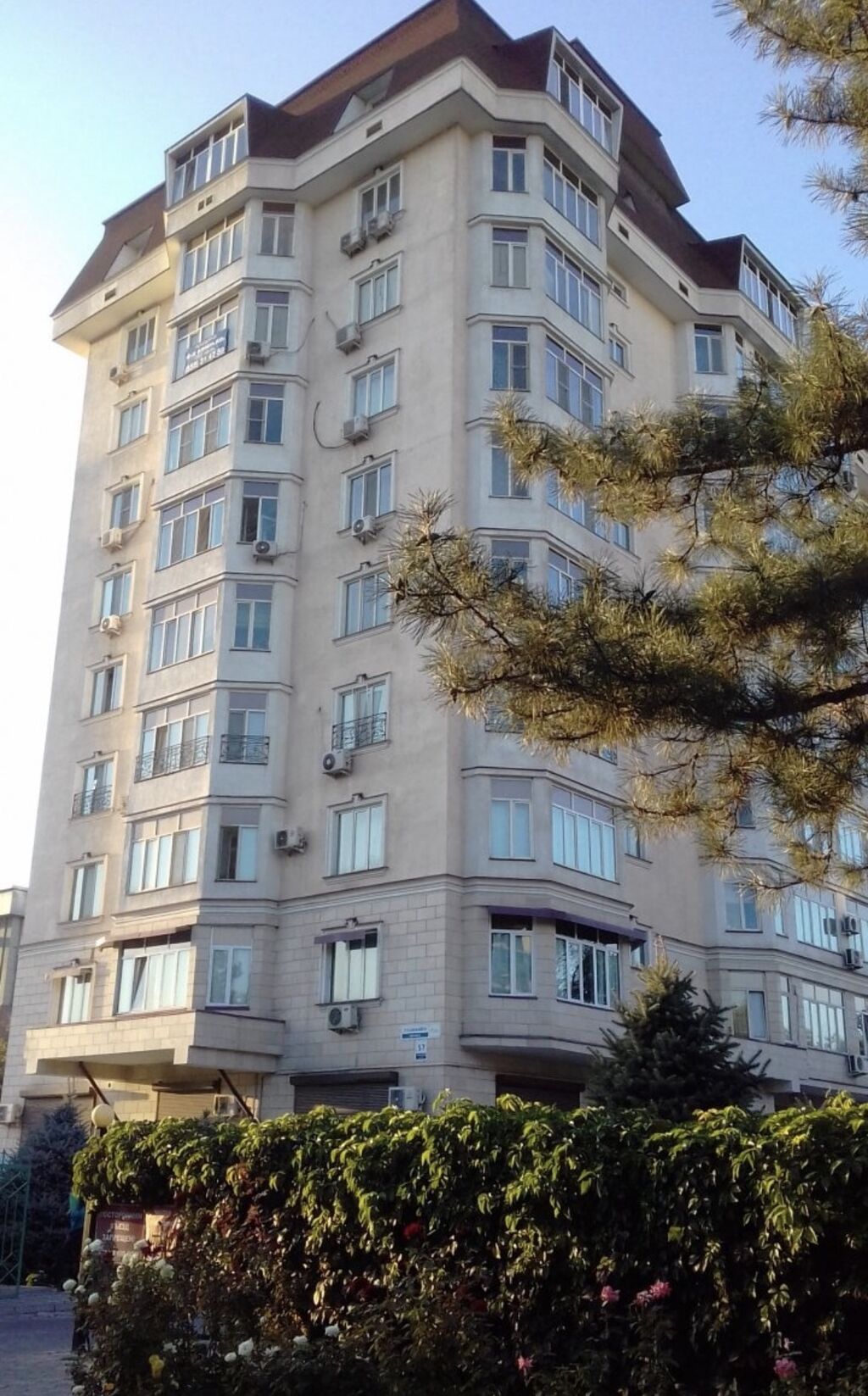 Сдается 3 ком квартира, возле Филармонии. 120м2 . Квартира расположена: фото 1