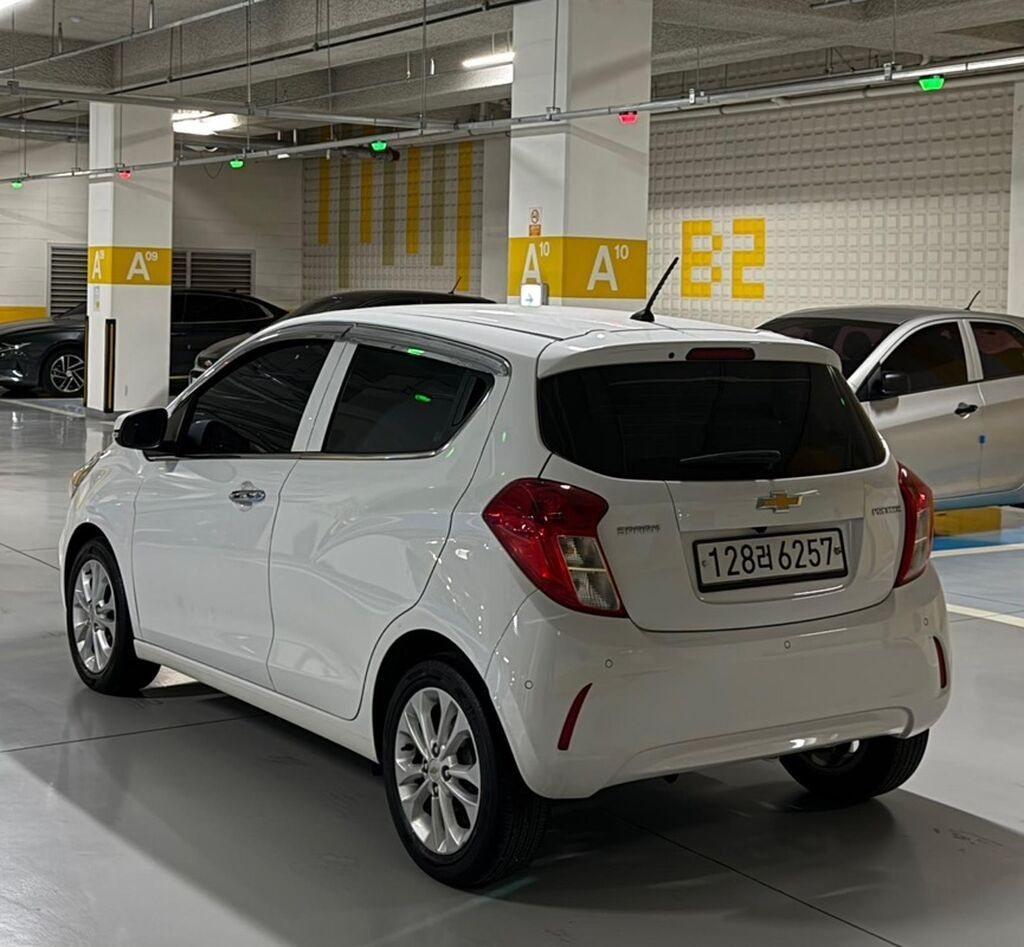 Chevrolet Spark: 2020 г., 1 л, Автомат, Бензин, Хэтчбэк: фото 4