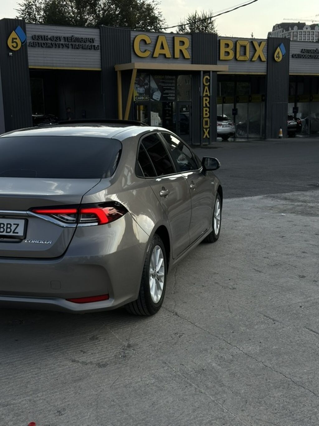 Toyota Corolla: 2020 г., 1.8 л, Вариатор, Гибрид, Седан: фото 5