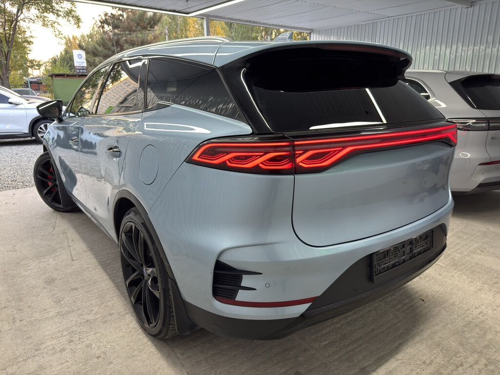 BYD Tang: 2023 г., 1.5 л, Автомат, Гибрид, Кроссовер: фото 4