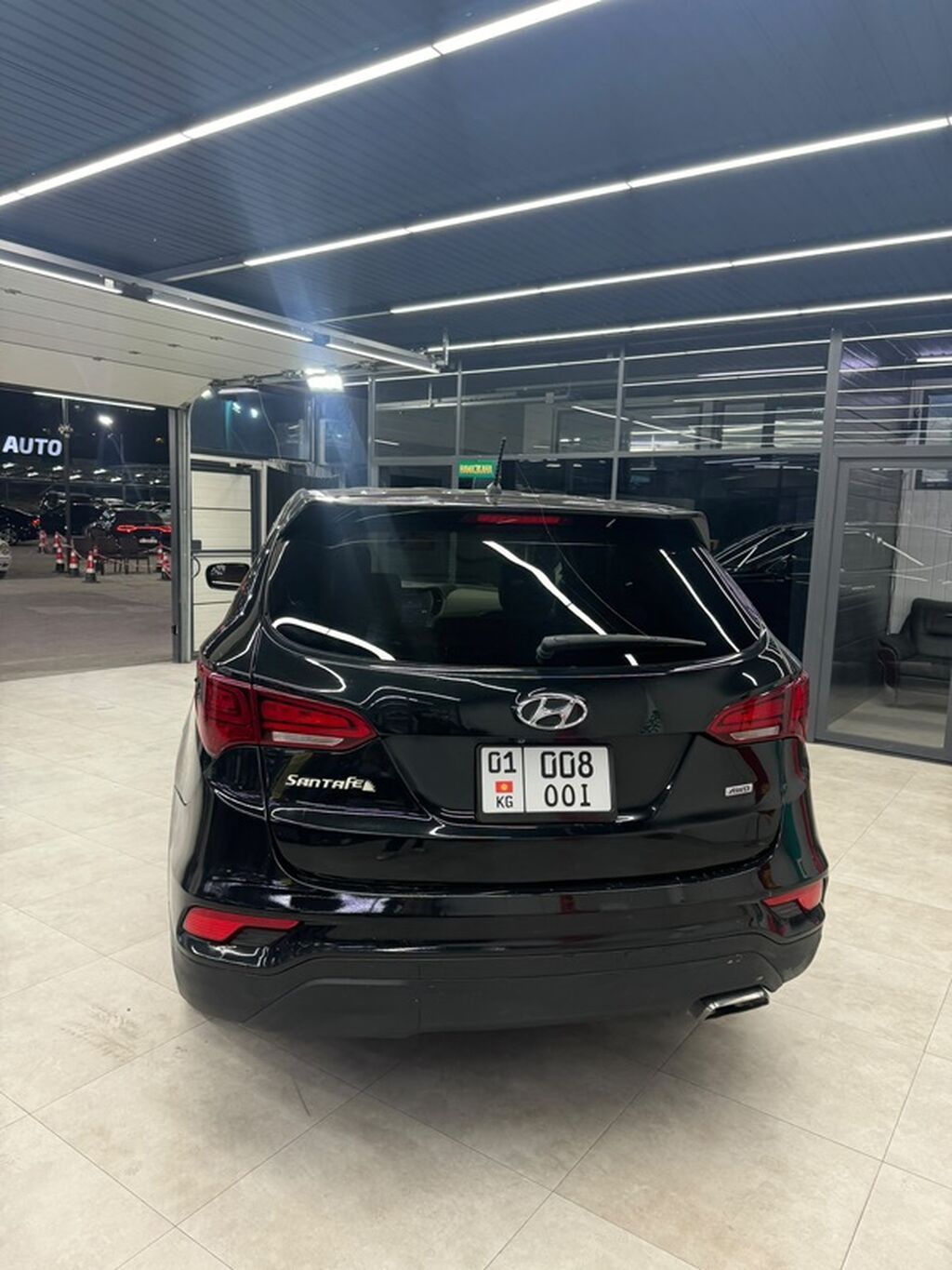Hyundai Santa Fe: 2018 г., 2.4 л, Автомат, Бензин, Кроссовер: фото 2