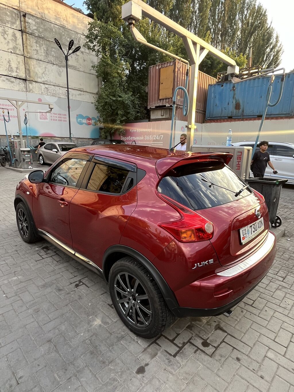 Nissan Juke: 2012 г., 1.6 л, Автомат, Бензин, Кроссовер: фото 8