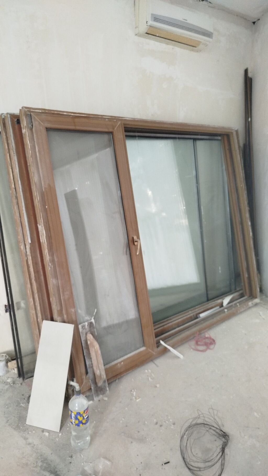 Taxta görünümlü PVC sürgülü pəncərə dəsti - Material: PVC profil