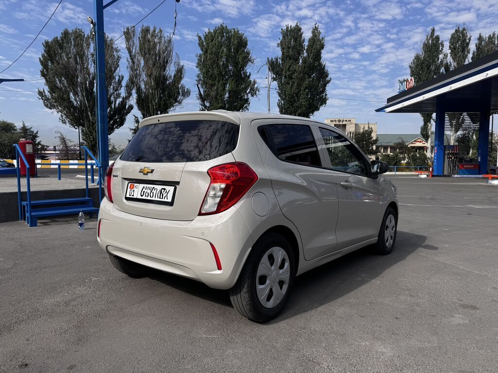 Chevrolet Spark: 2020 г., 1 л, Вариатор, Бензин, Хэтчбэк: фото 8