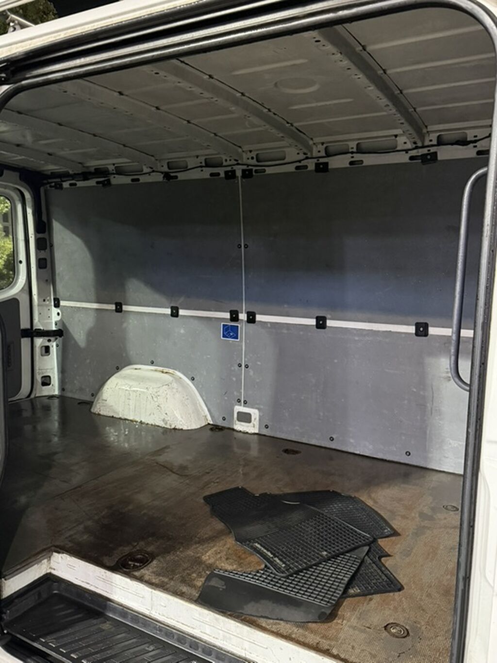 Продаю Mercedes-Benz Sprinter Год:2012 Объем: 2.7 КПП: Механика: фото 6