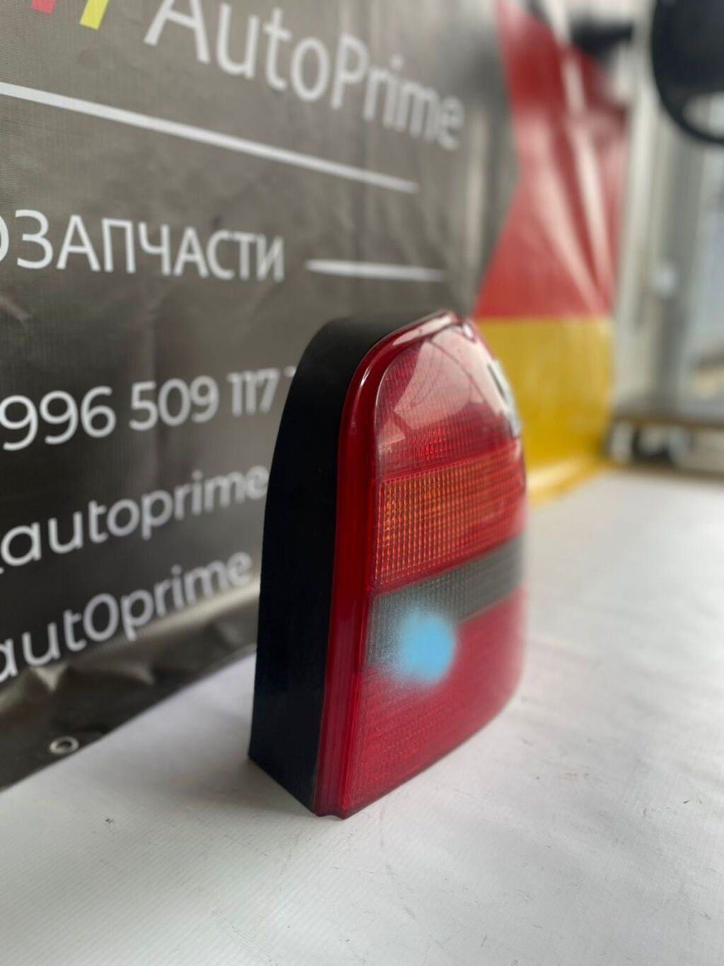 Задний правый стоп-сигнал Audi 1998 г., Б/у, Оригинал, Германия: фото 2