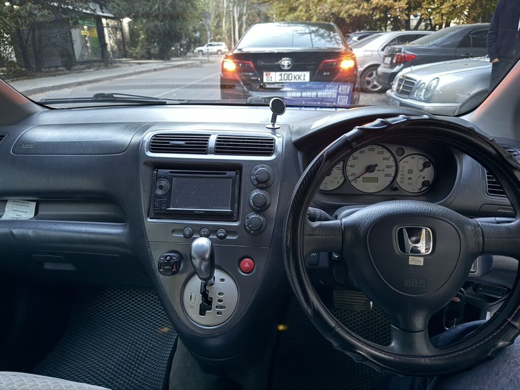 Срочно продается Honda Civic, 2001 г., 1.5 л, автомат: фото 5