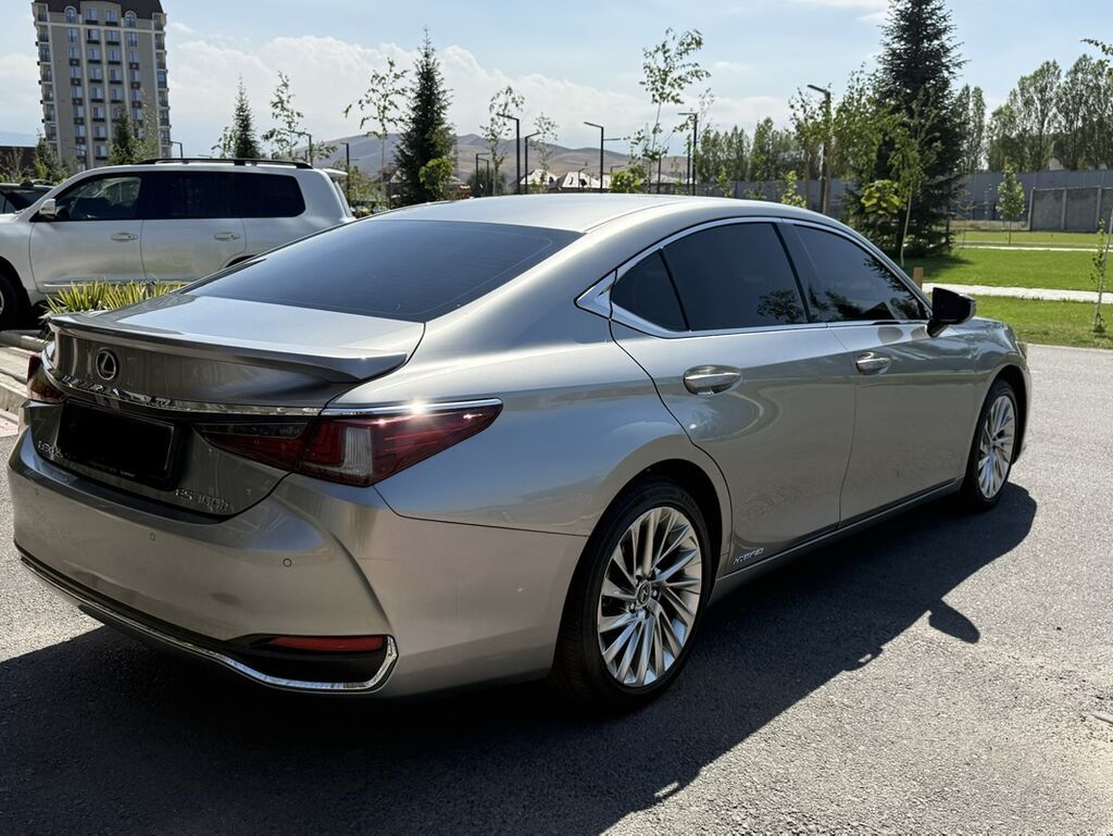 Lexus ES: 2020 г., 2.5 л, Вариатор, Гибрид, Седан: фото 6