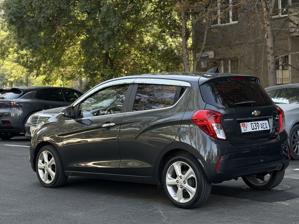 Chevrolet Spark: 2017 г., 1 л, Вариатор, Бензин, Хэтчбэк: фото 4
