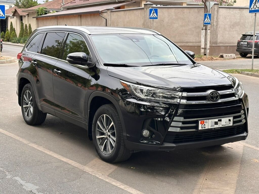 Toyota Highlander: 2018 г., 3.5 л, Автомат, Бензин, Кроссовер: фото 3