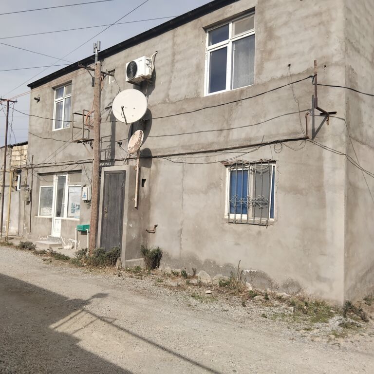 4 otaqlı, 220 kv. m, Kredit var, Orta təmir
