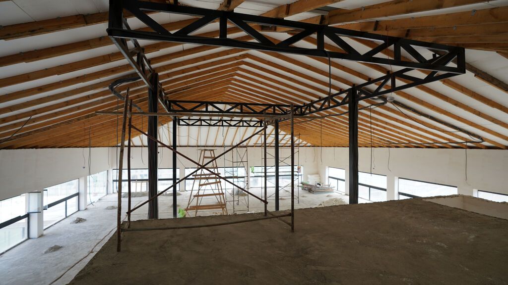 RESTORAN SATILIR - Ümumi sahə: 1500 m² - Torpaq: 5 sot - Mərtəbə