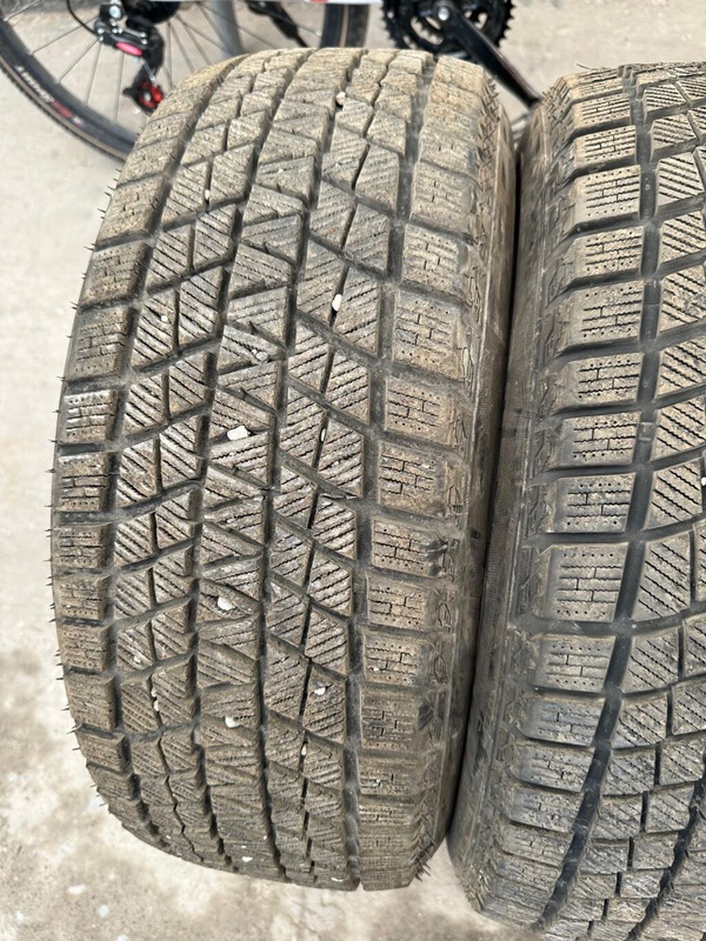Продаю резину зима почти новая 3 шт 205/55/R16: фото 4