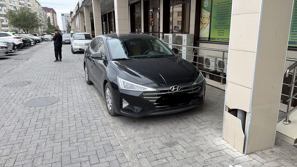 Hyundai Avante: 2020 г., 1.6 л, Автомат, Газ, Седан: фото 1