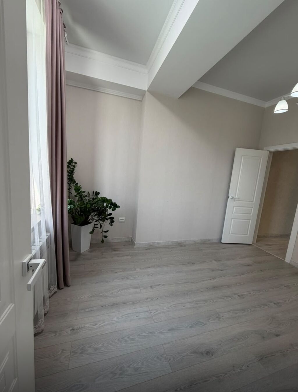 Продам 2-комнатную квартиру в 12 мкр, 67 м²: фото 4