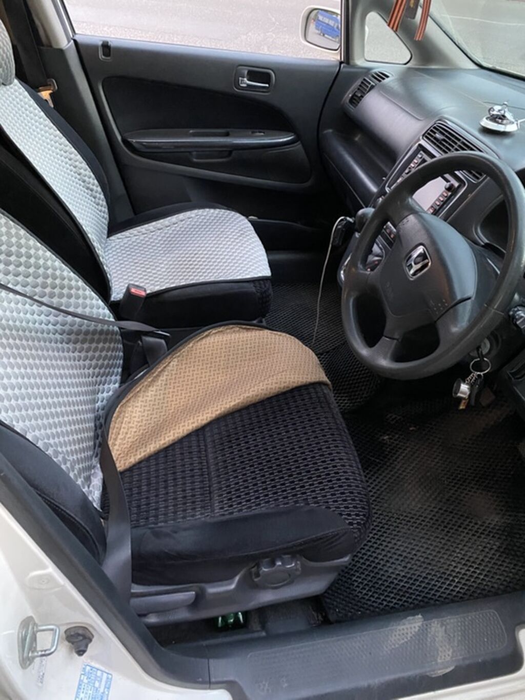 Honda Stream: 2002 г., 1.7 л, Автомат, Бензин, Минивэн — фото 6