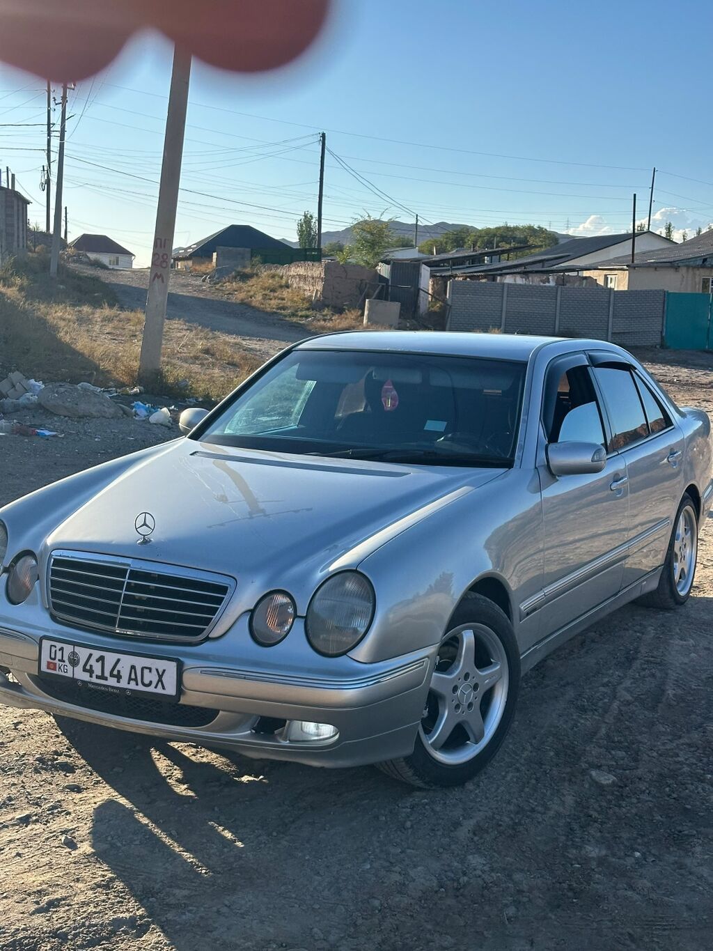 Mercedes-Benz E-Class: 2000 г., 3.2 л, Механика, Седан: фото 2