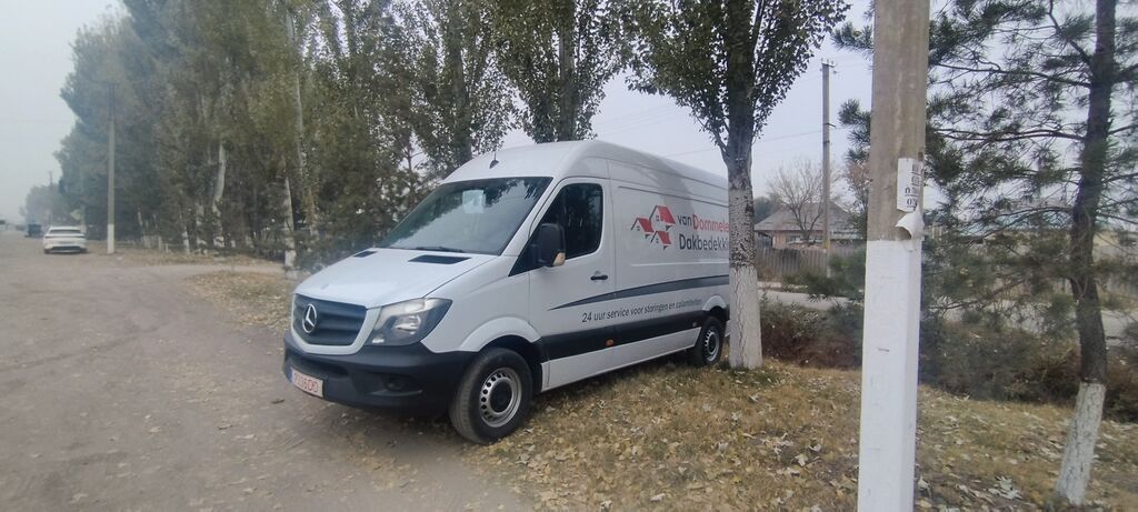 Mercedes-Benz Sprinter (средняя база, высокий крыша) – грузой фургон: фото 1
