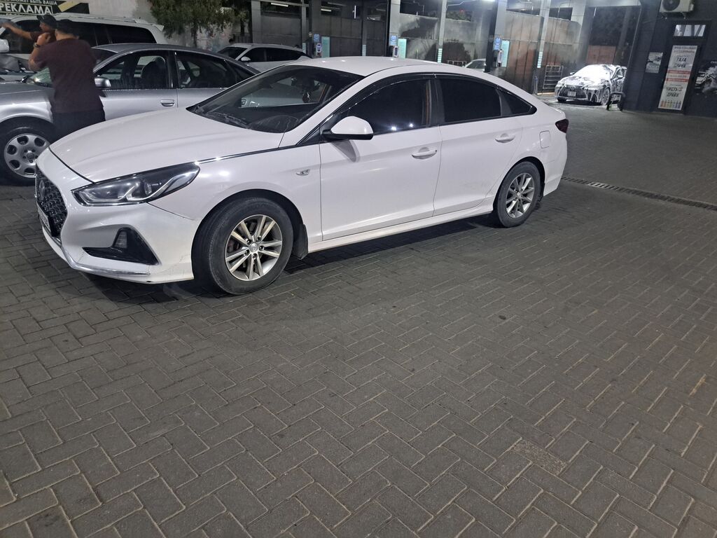Hyundai Sonata